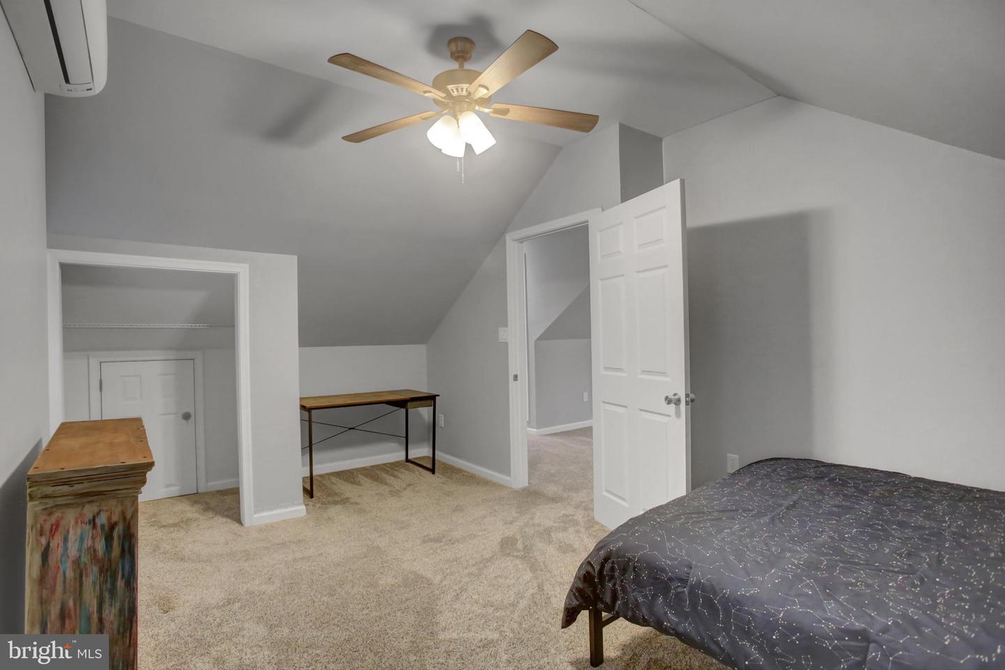 125 E Main St Property Photo 52