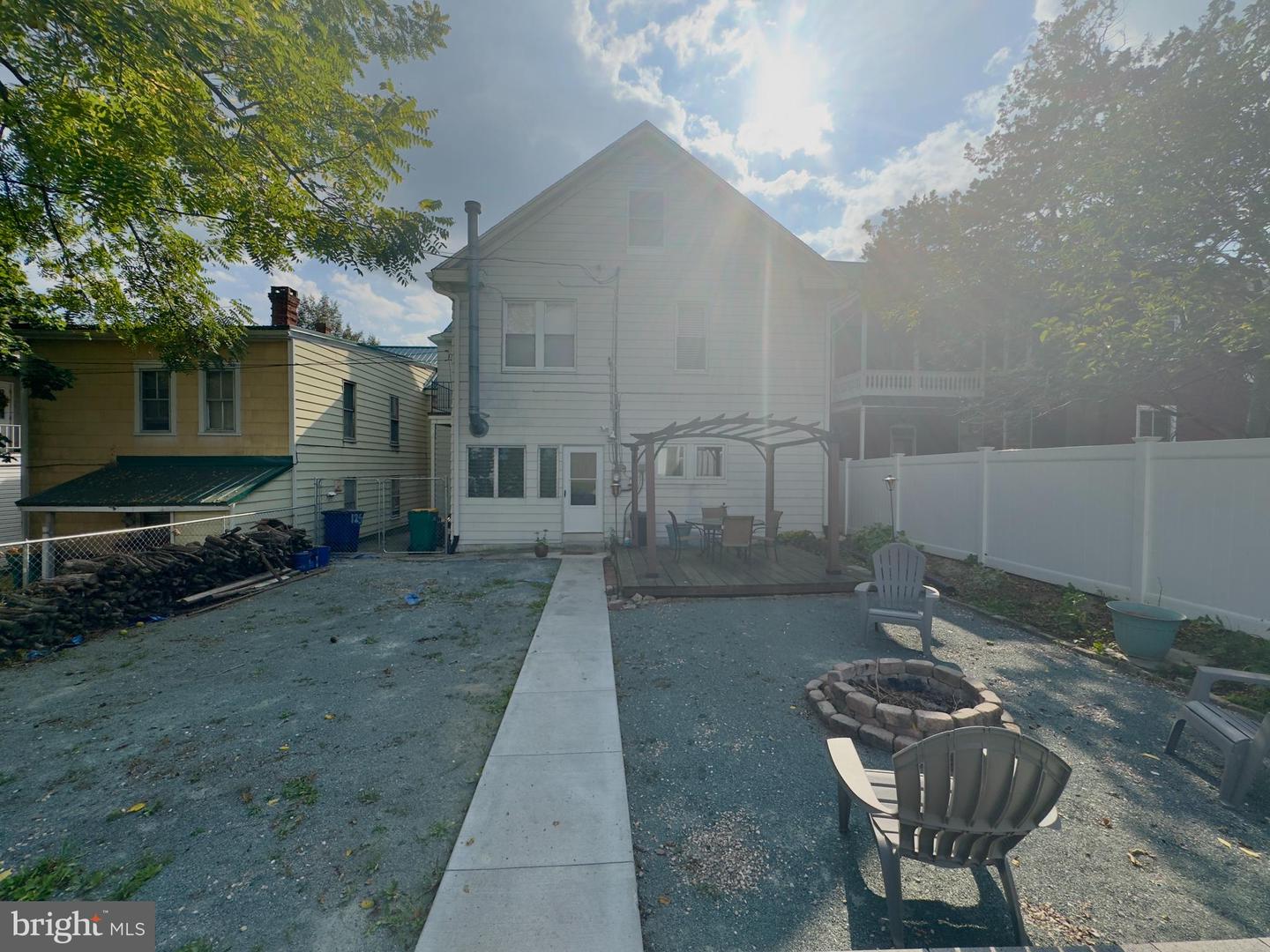 125 E Main St Property Photo 69