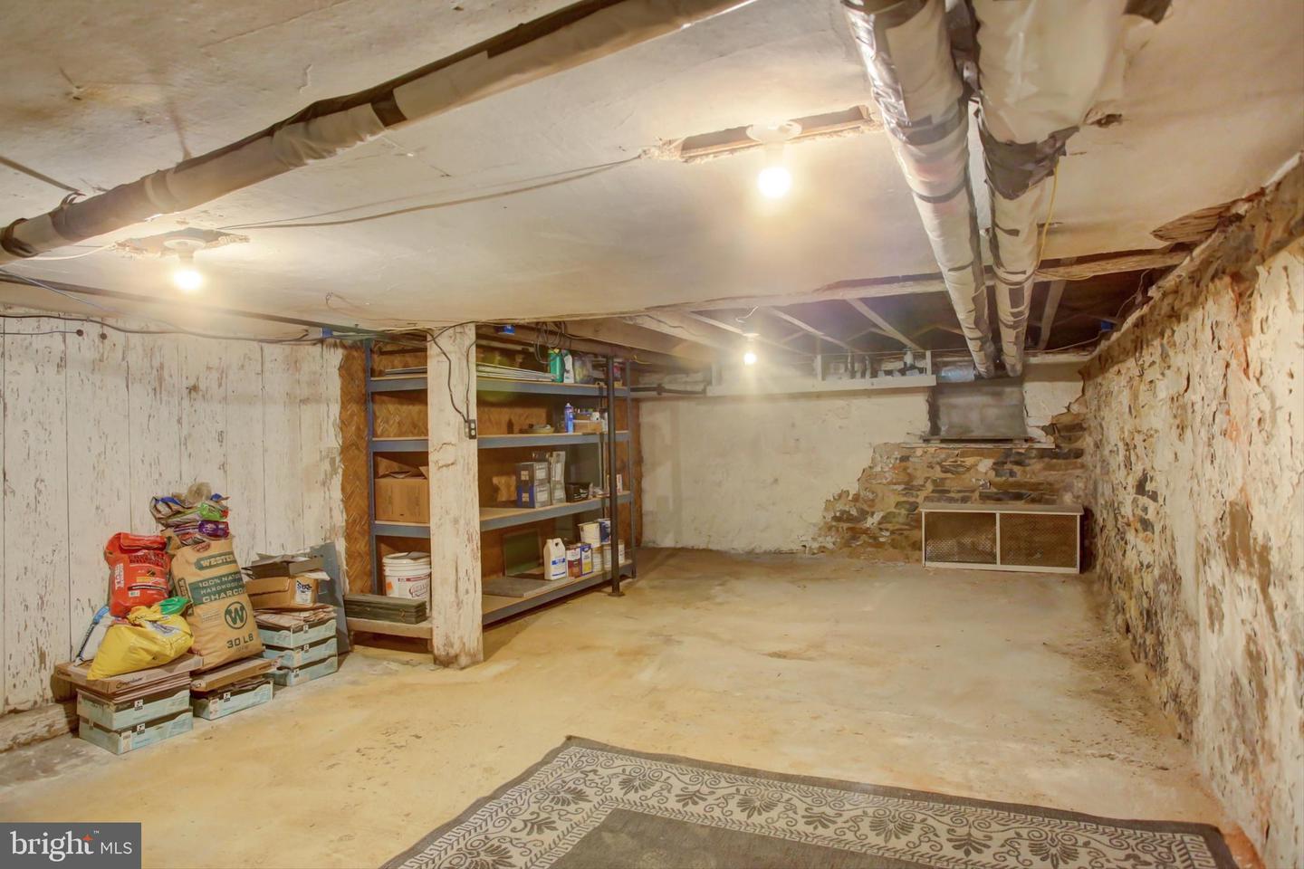 125 E Main St Property Photo 72