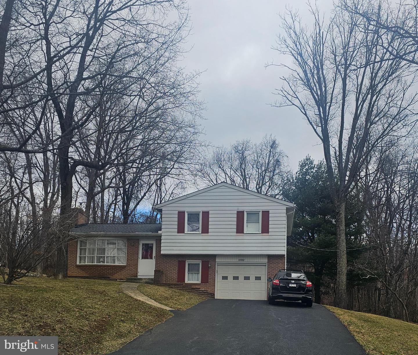 13392 South Avenue Property Photo 1