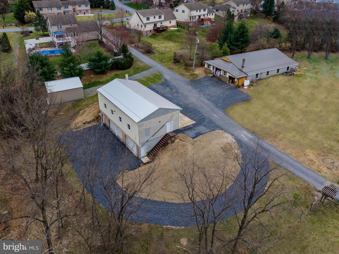 717 Dickeys Drive Property Photo 4