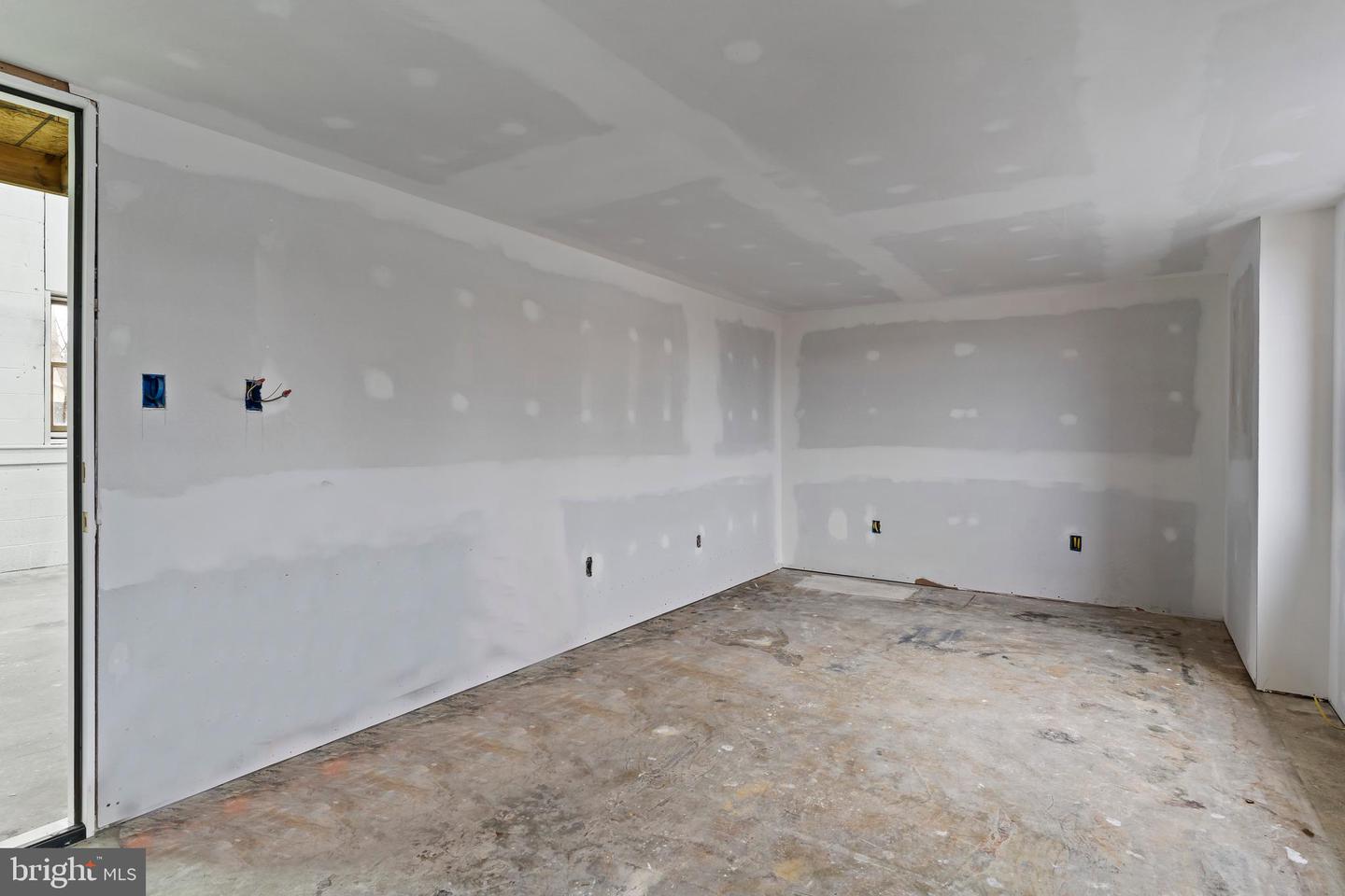 717 Dickeys Drive Property Photo 11