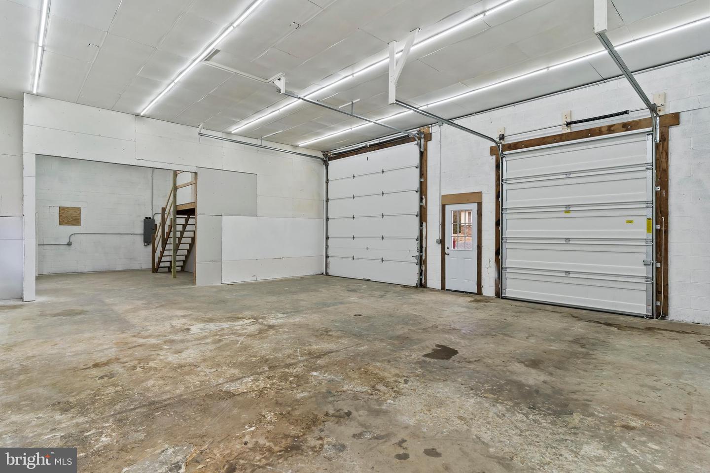 717 Dickeys Drive Property Photo 14