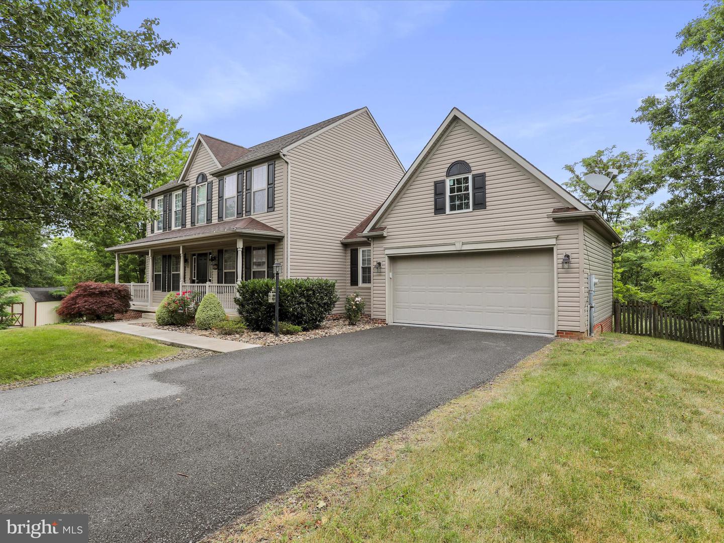 10958 Doeshire Ter Property Photo 4