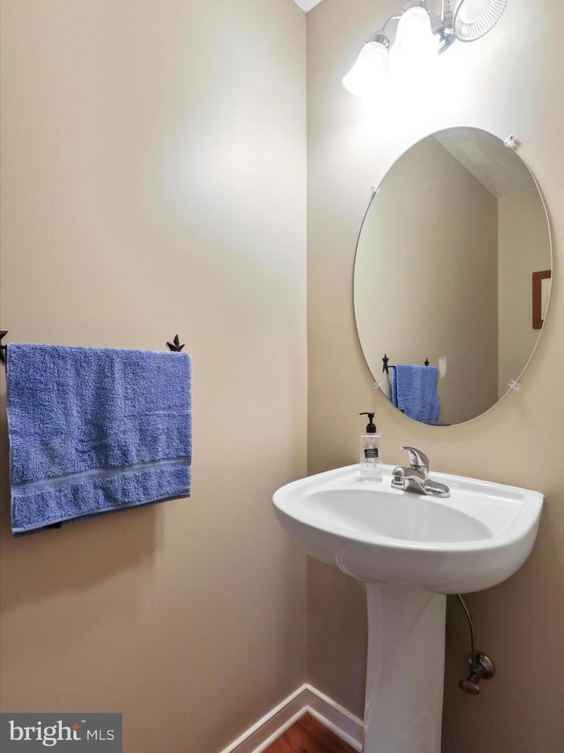 10958 Doeshire Ter Property Photo 25
