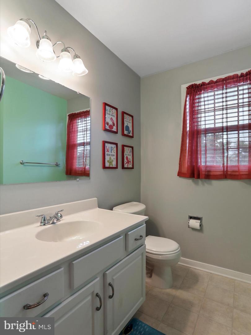 10958 Doeshire Ter Property Photo 34