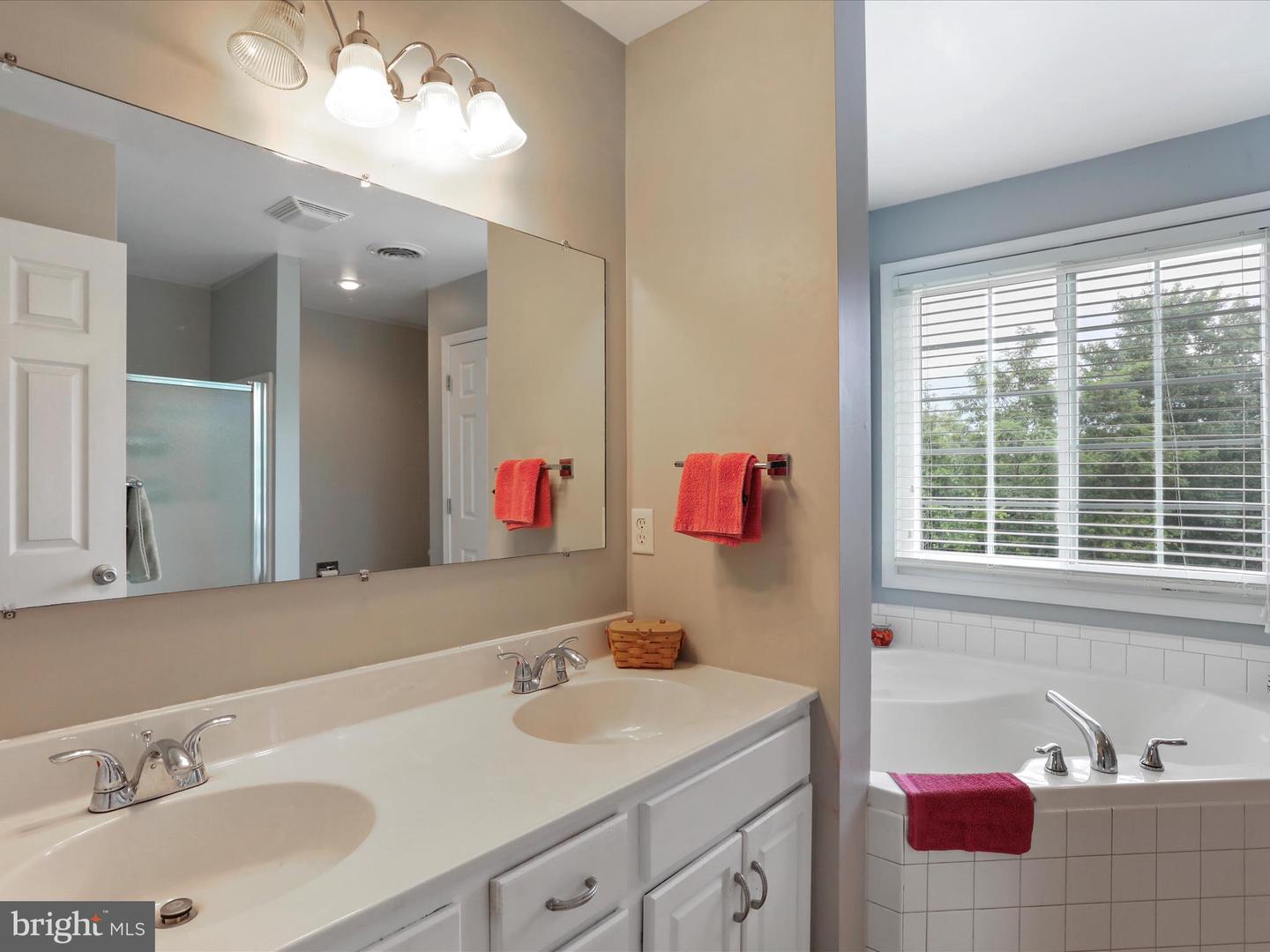 10958 Doeshire Ter Property Photo 40