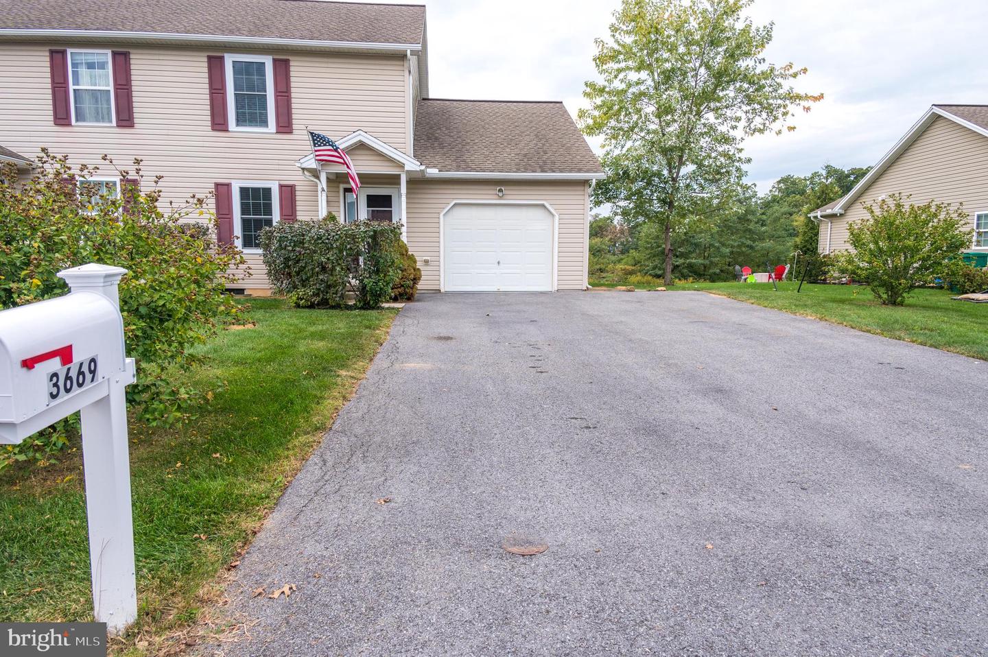 3669 Mountain Shadow Dr Property Photo 1