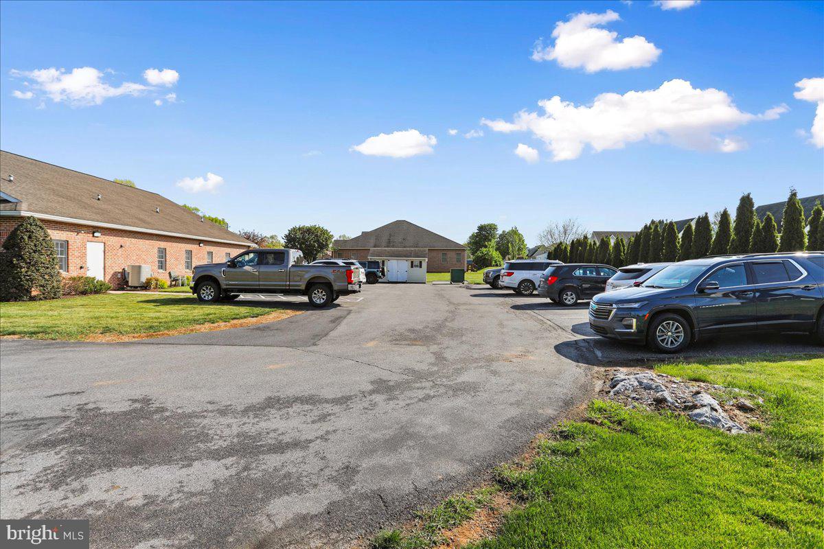 1920 Scotland Ave Property Photo 11