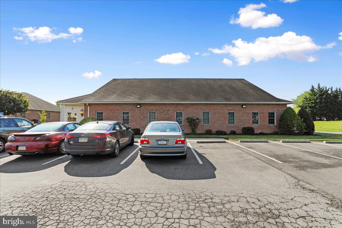 1920 Scotland Ave Property Photo 12