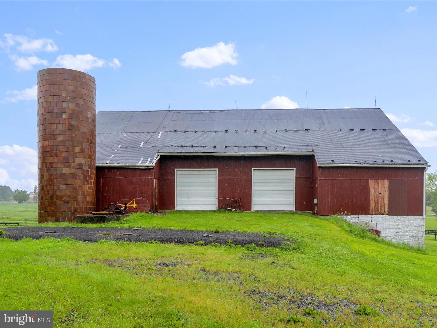 8834 Lemar Rd Property Photo 32