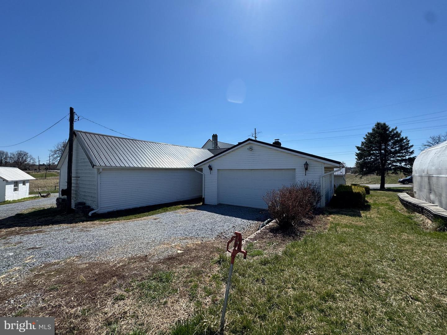 1423 Mason Dixon Road Property Photo 9