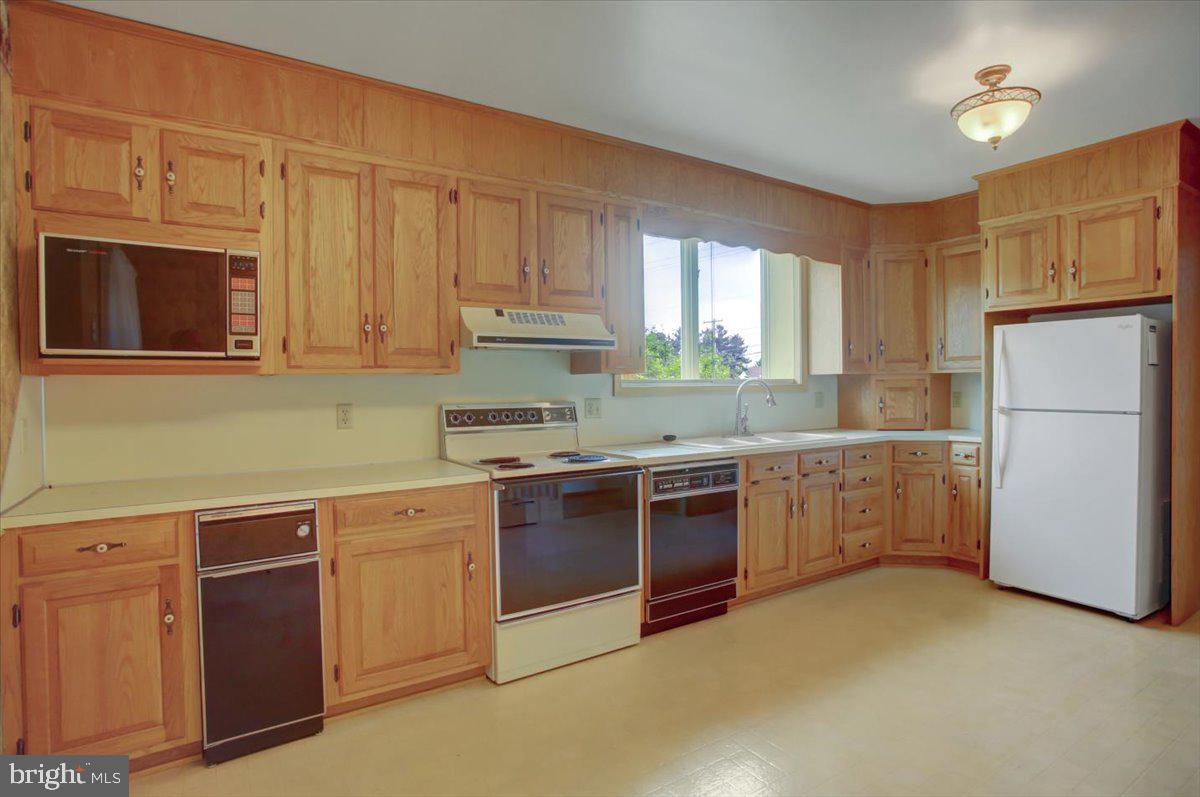 10796 E Buchanan Trail East E Property Photo 17