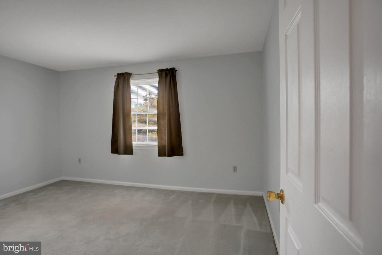 1734 Blakewood Dr Property Photo 28