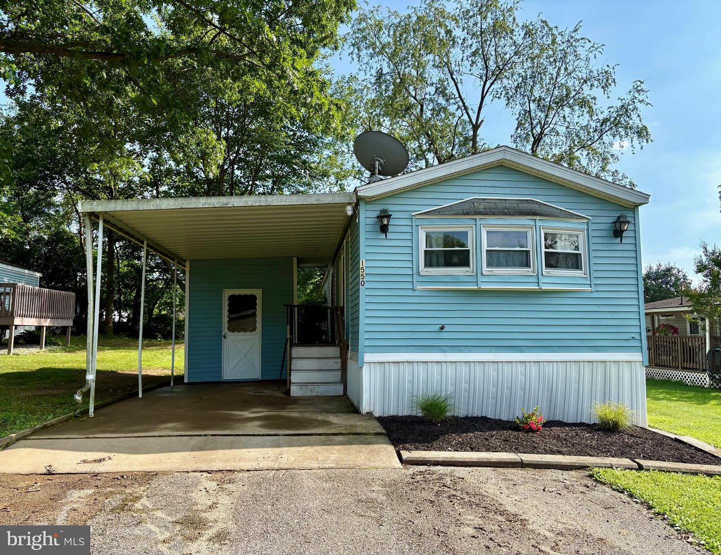 1550 Pin Oak Dr Property Photo 1