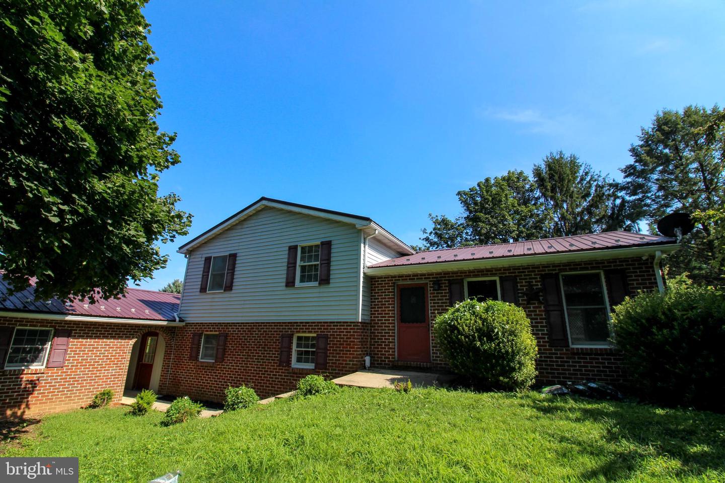 5490 Honey Rock Court Property Photo 1