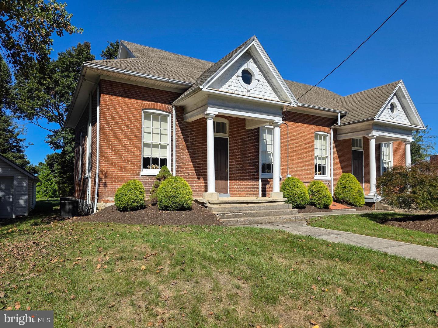 171 East Avenue Property Photo 25