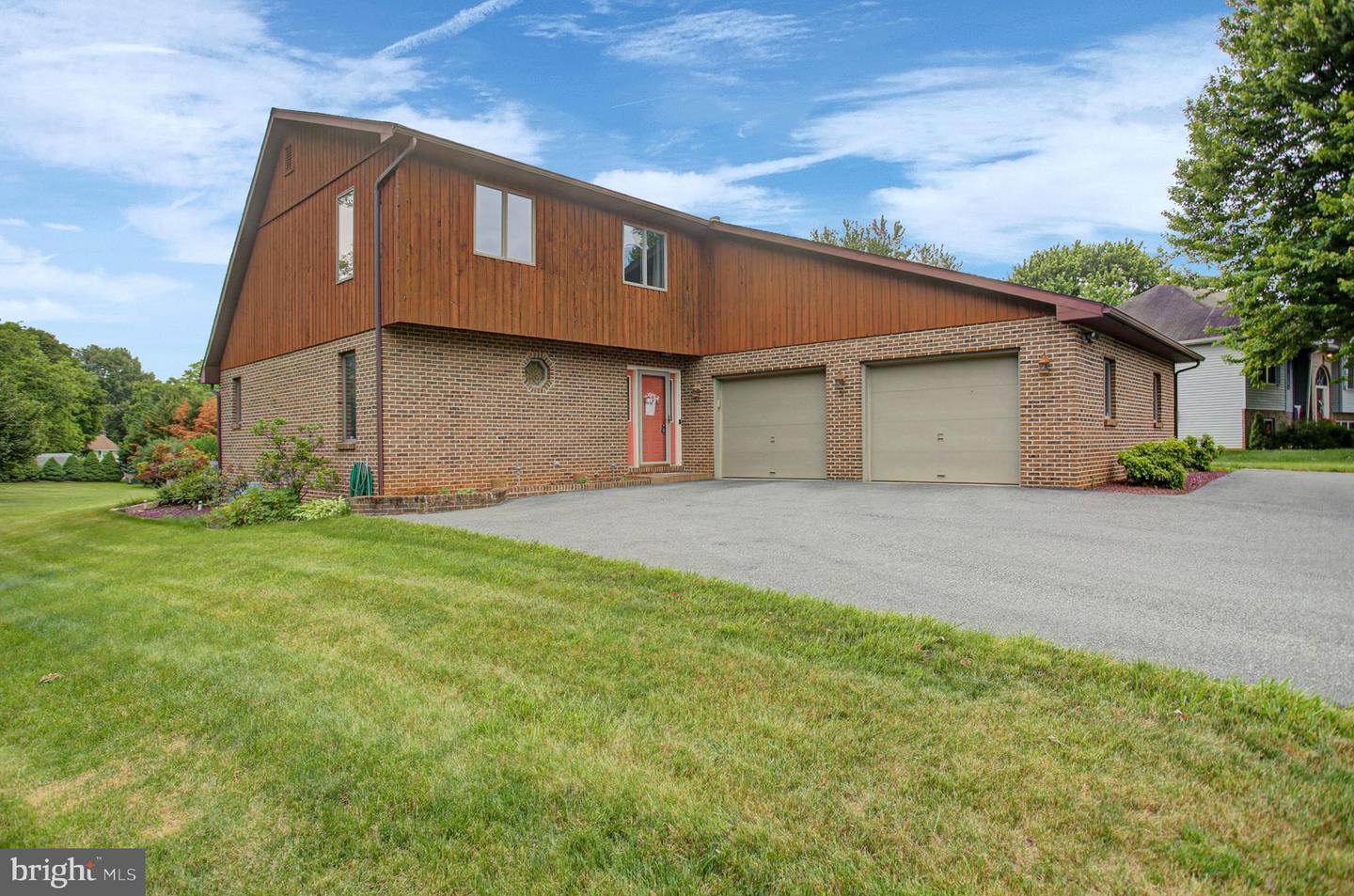 10050 Mccreary Road Property Photo 5
