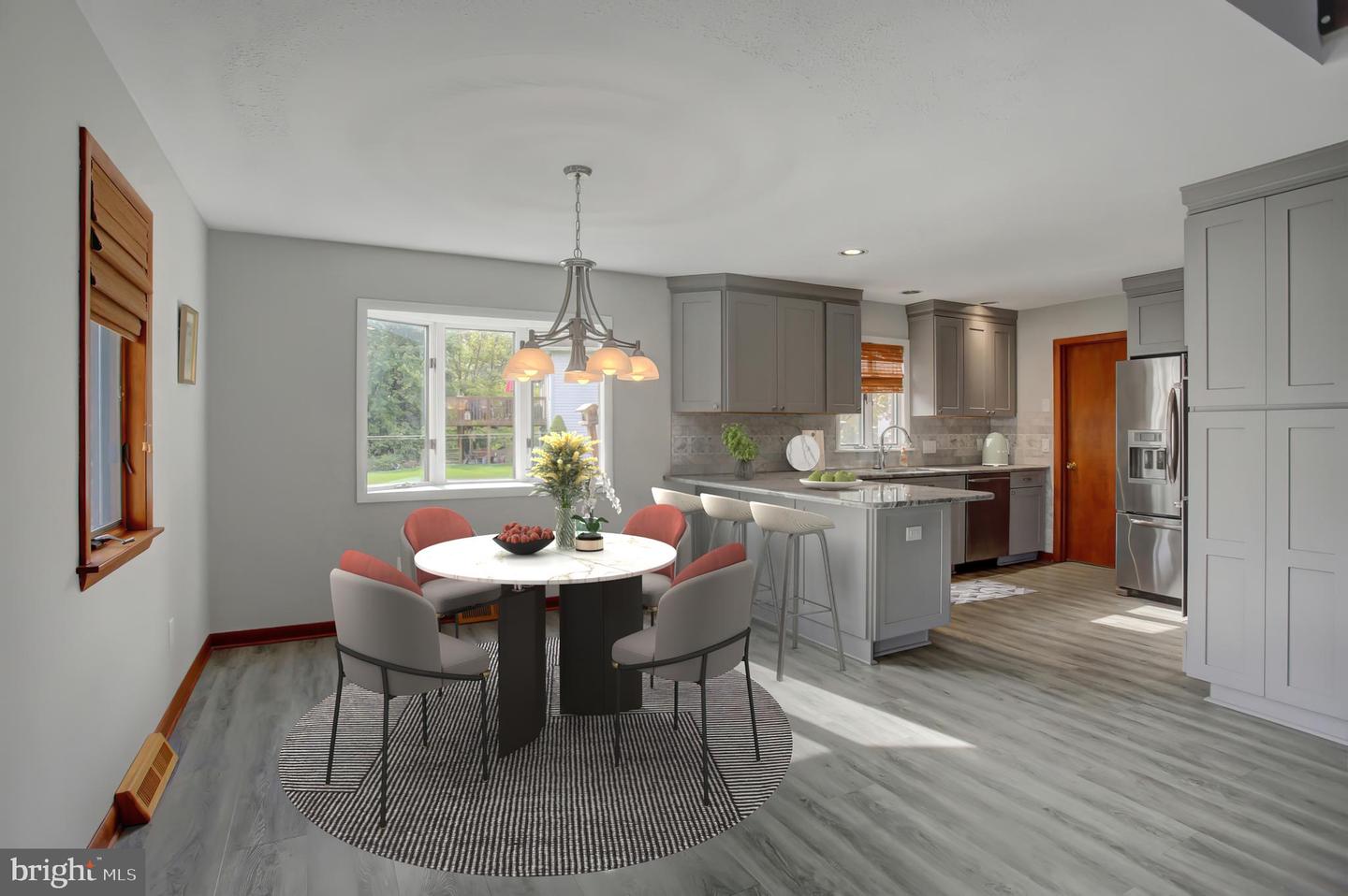 10050 Mccreary Road Property Photo 14