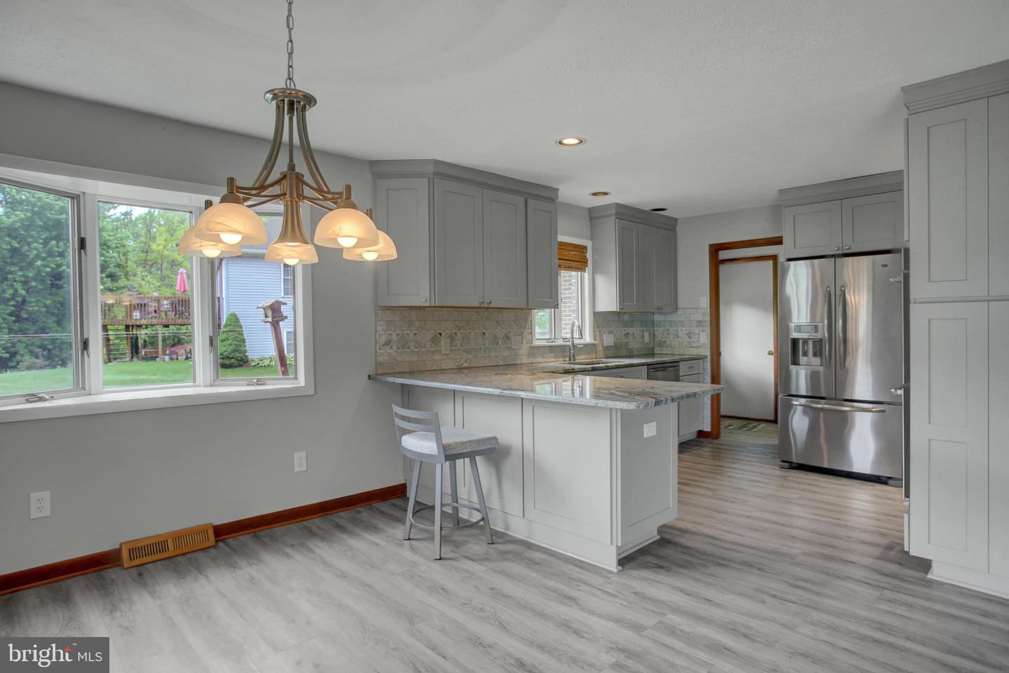 10050 Mccreary Road Property Photo 16