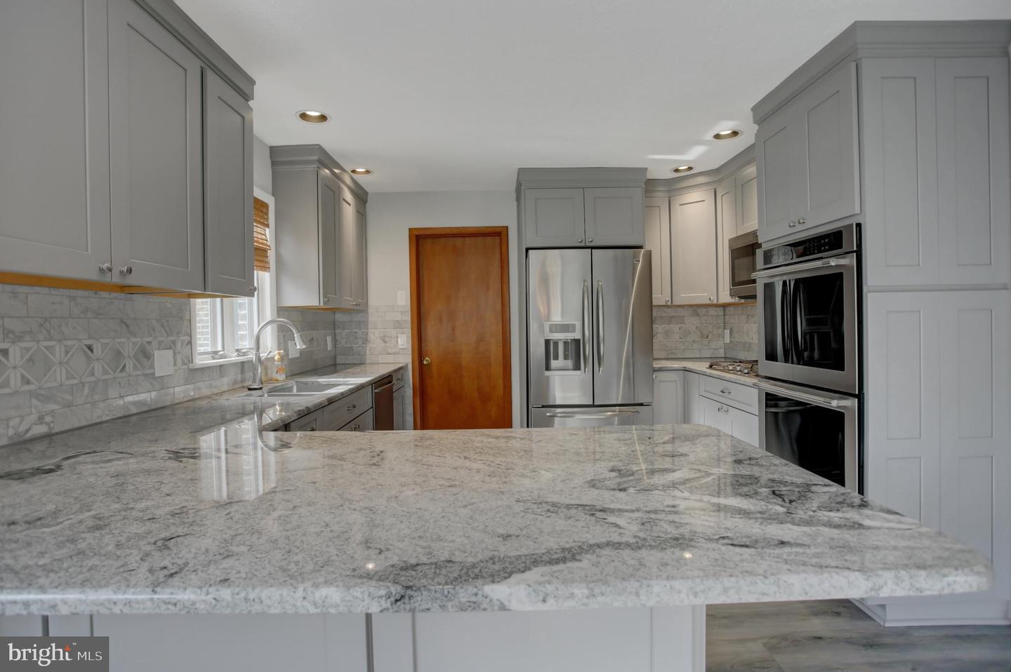 10050 Mccreary Road Property Photo 25