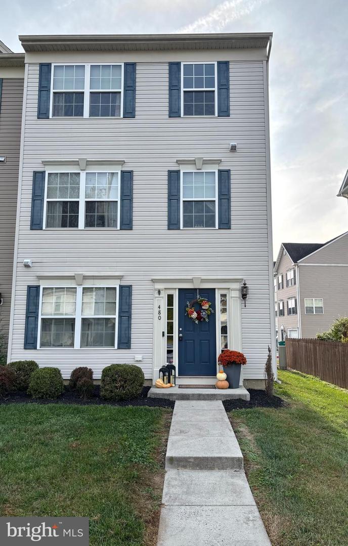 480 S Carlisle Street Property Photo 1