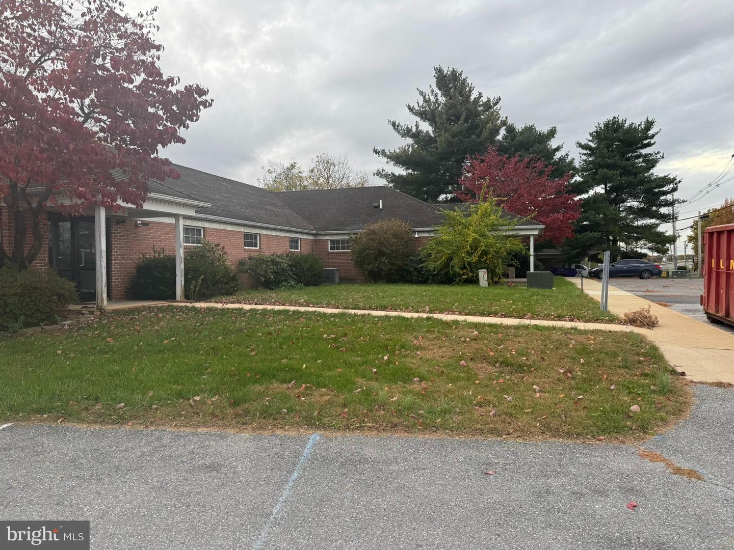440 Walker Rd Property Photo 4