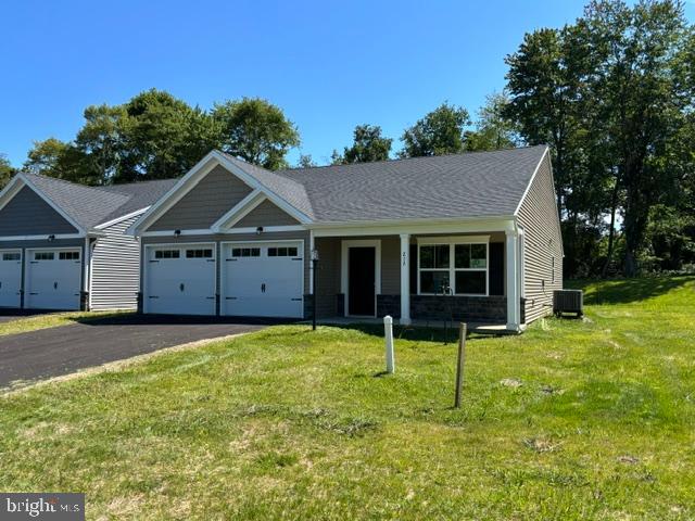 212 Grace Ann Ct Property Photo 2