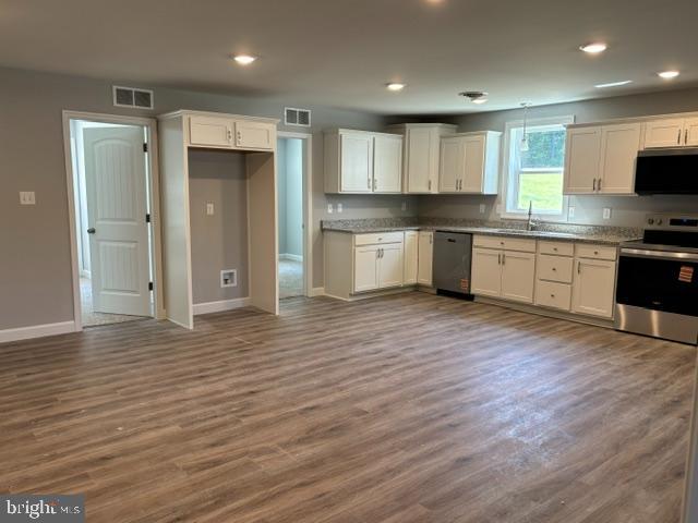 212 Grace Ann Ct Property Photo 9
