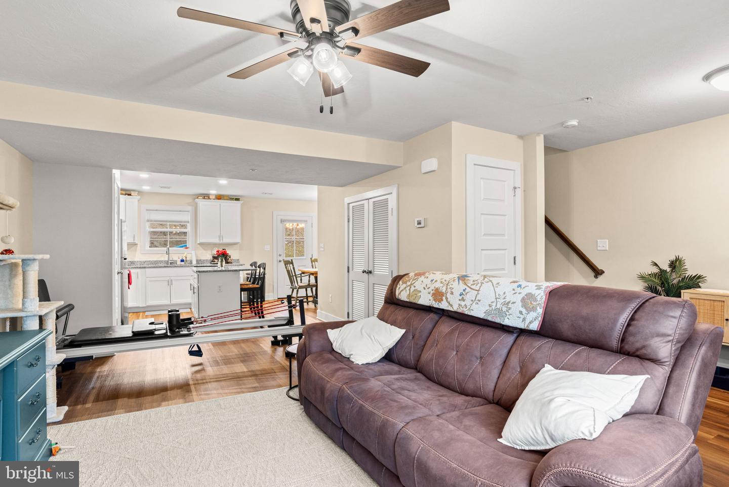 8796 Hillside Way Property Photo 8