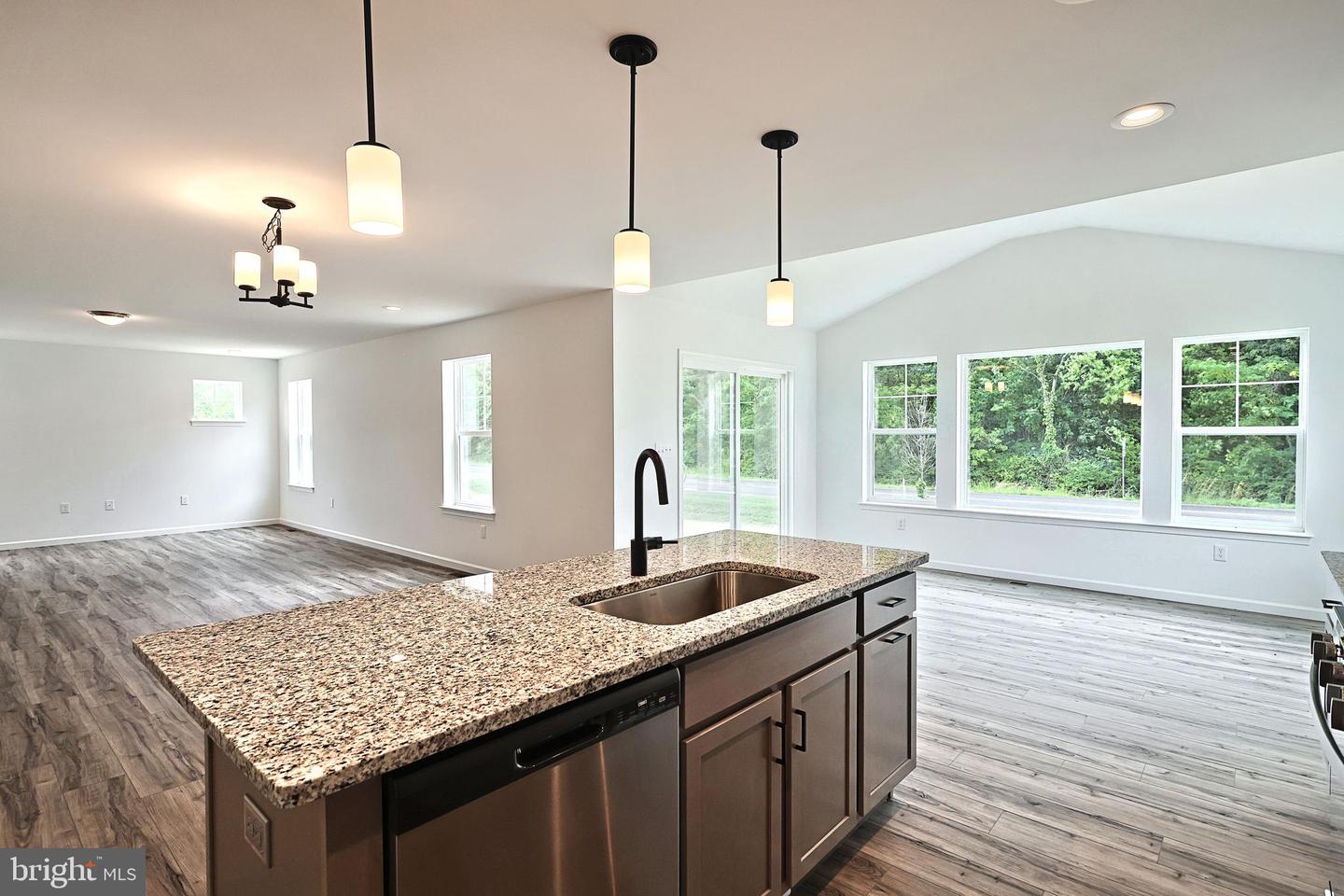 Emily Plan At Hickory Pointe Property Photo 13