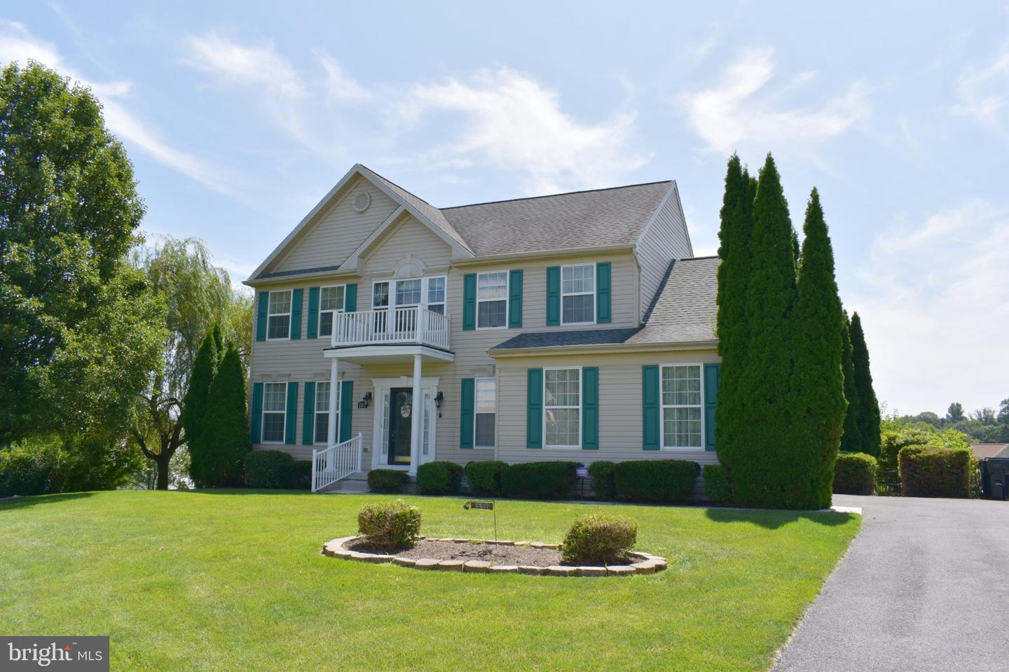 108 Bridle Hill Ct Property Photo 1