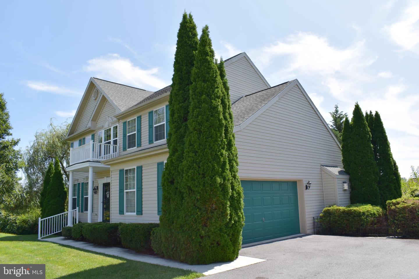 108 Bridle Hill Ct Property Photo 2