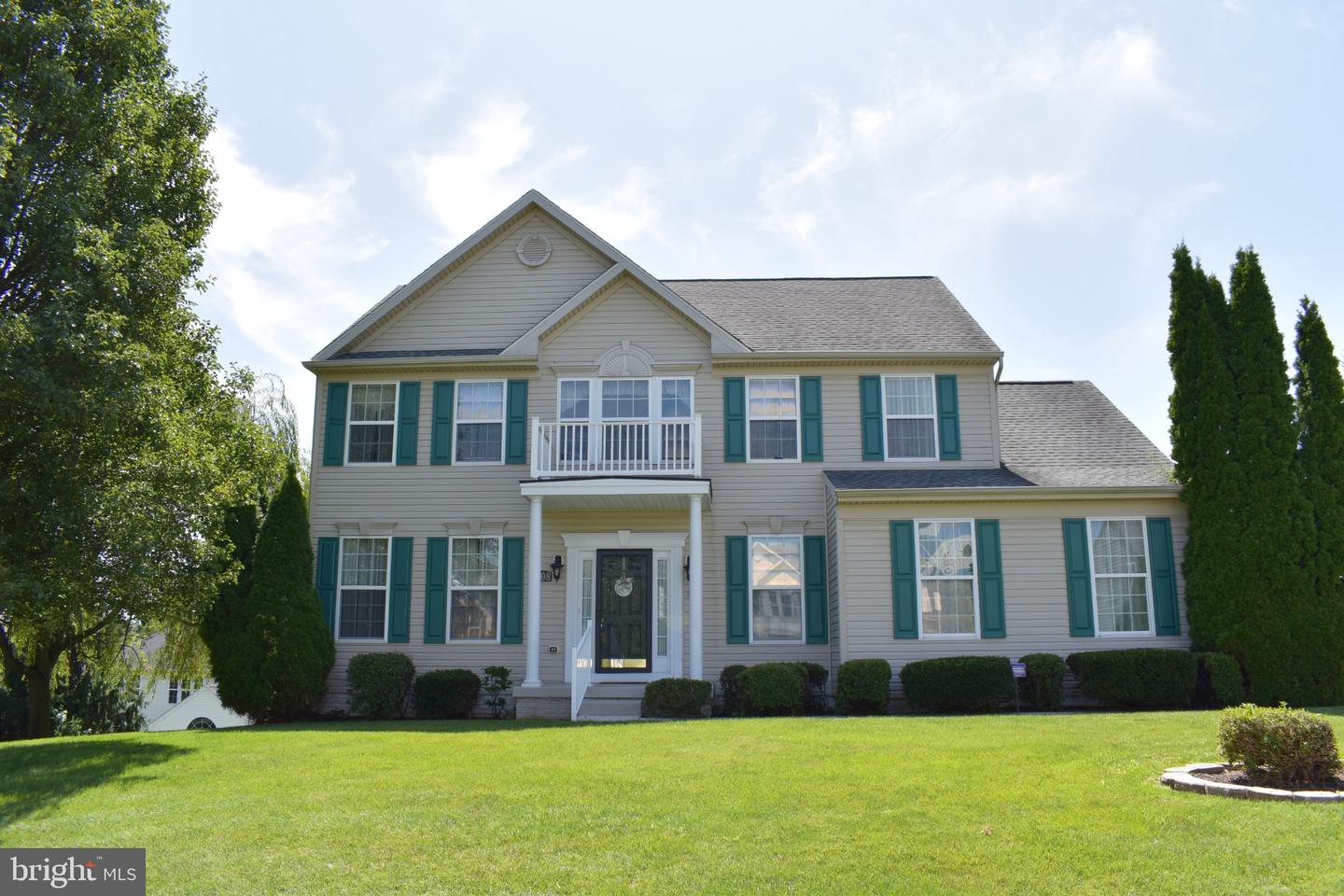 108 Bridle Hill Ct Property Photo 3