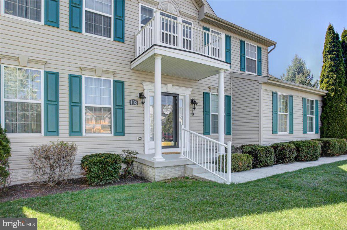 108 Bridle Hill Ct Property Photo 4