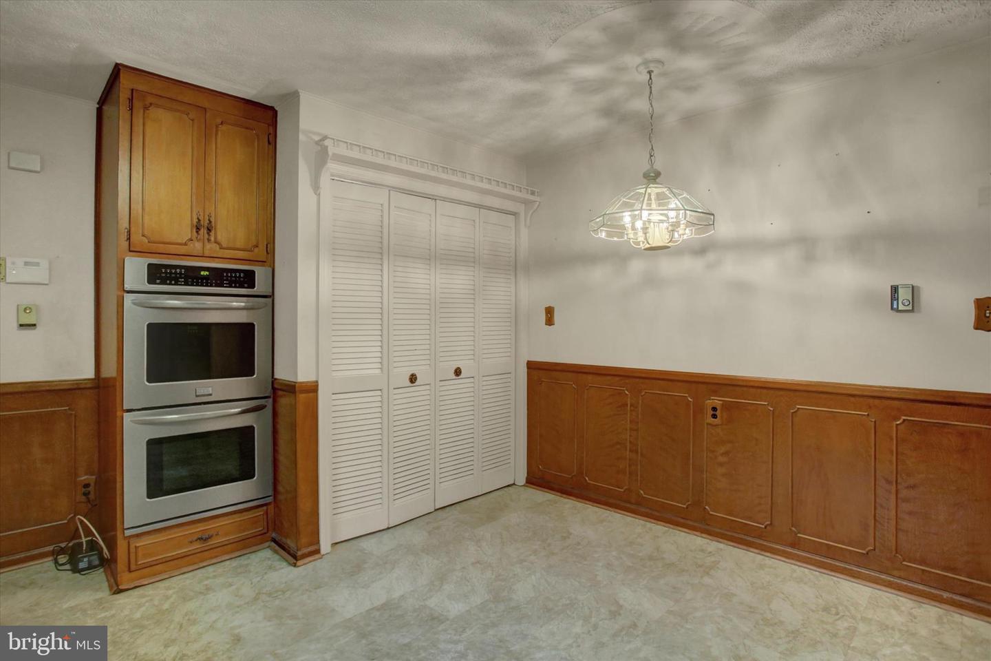 34 Acorn Circle Property Photo 7