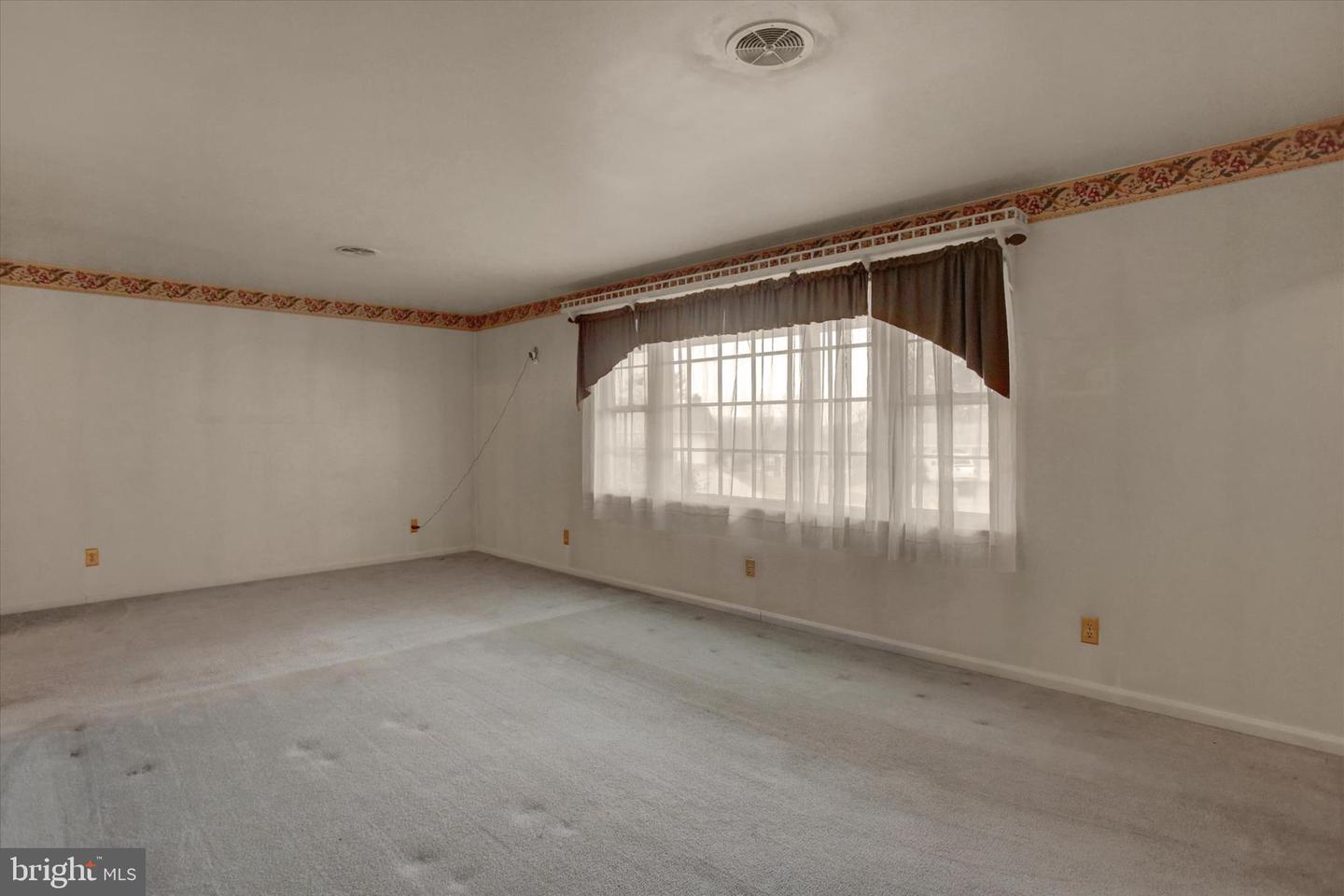 34 Acorn Circle Property Photo 16