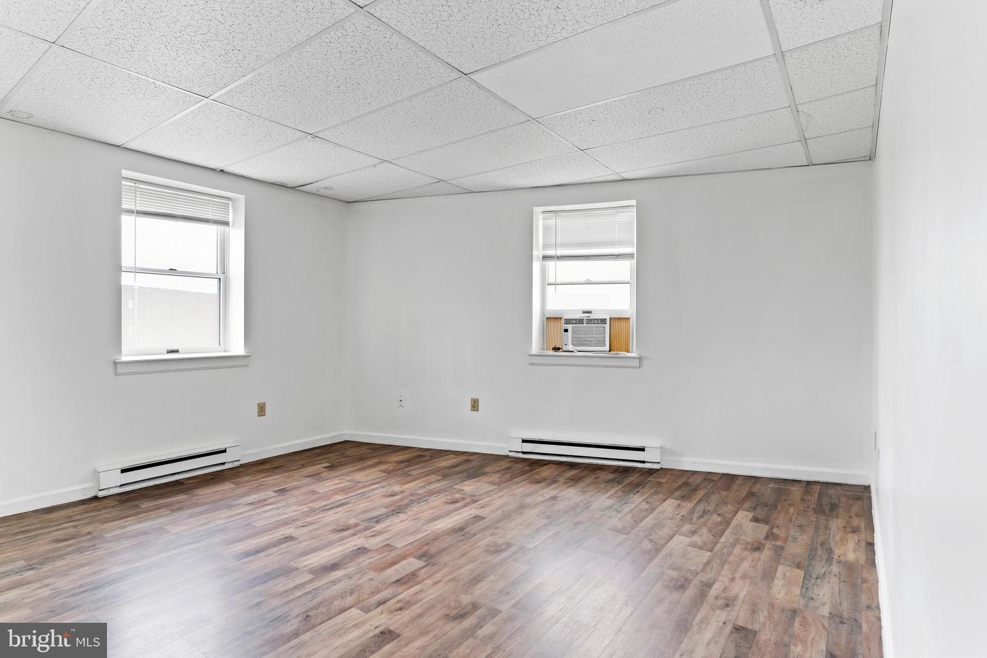270 Second St W Property Photo 18