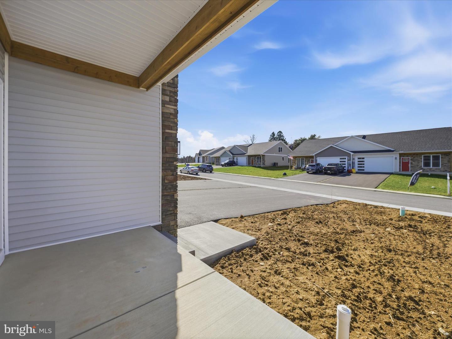11798 Mystic Rock Ln S Property Photo 5