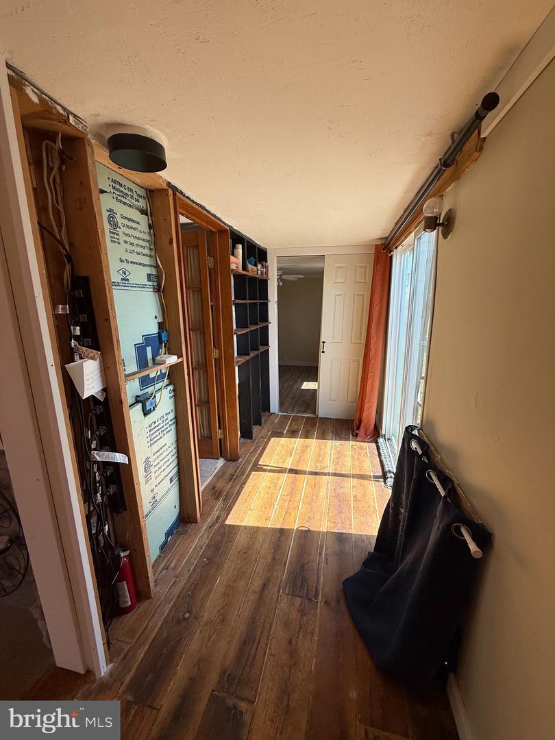 1024 Warm Spring Road Property Photo 4