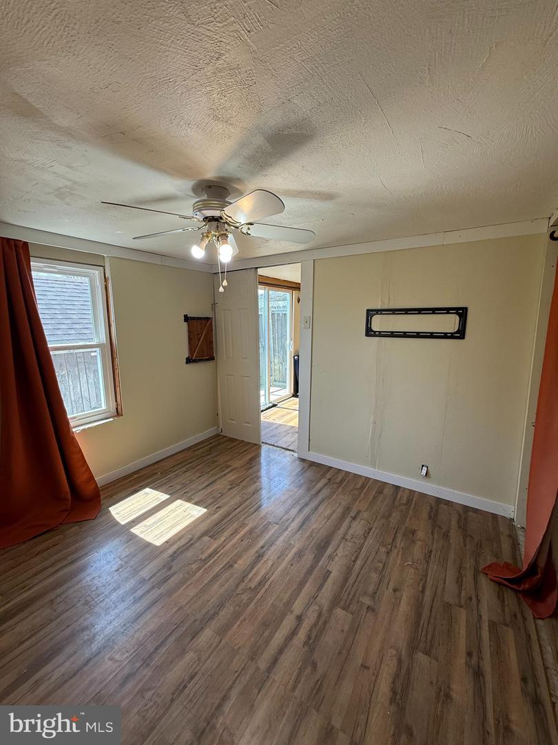 1024 Warm Spring Road Property Photo 9