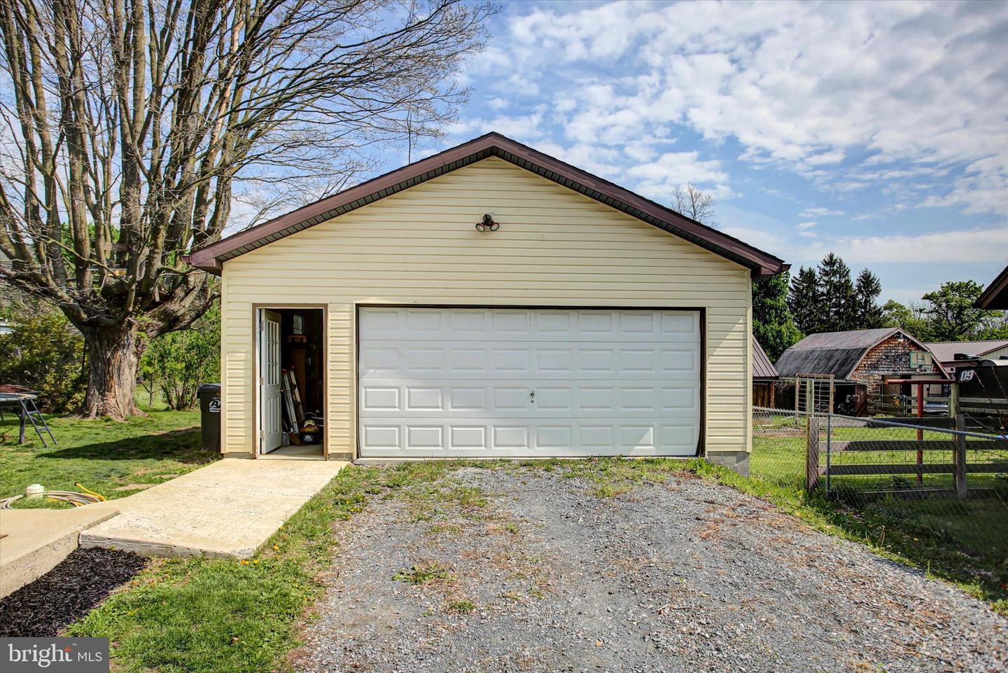 9775 Upper Strasburg Road Property Photo 29