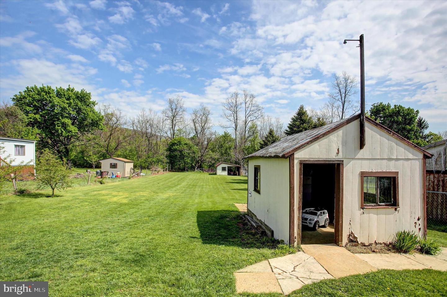 9775 Upper Strasburg Road Property Photo 31