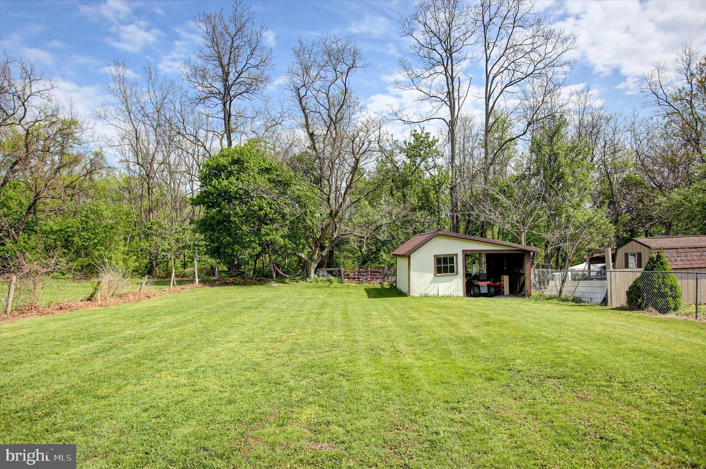 9775 Upper Strasburg Road Property Photo 32