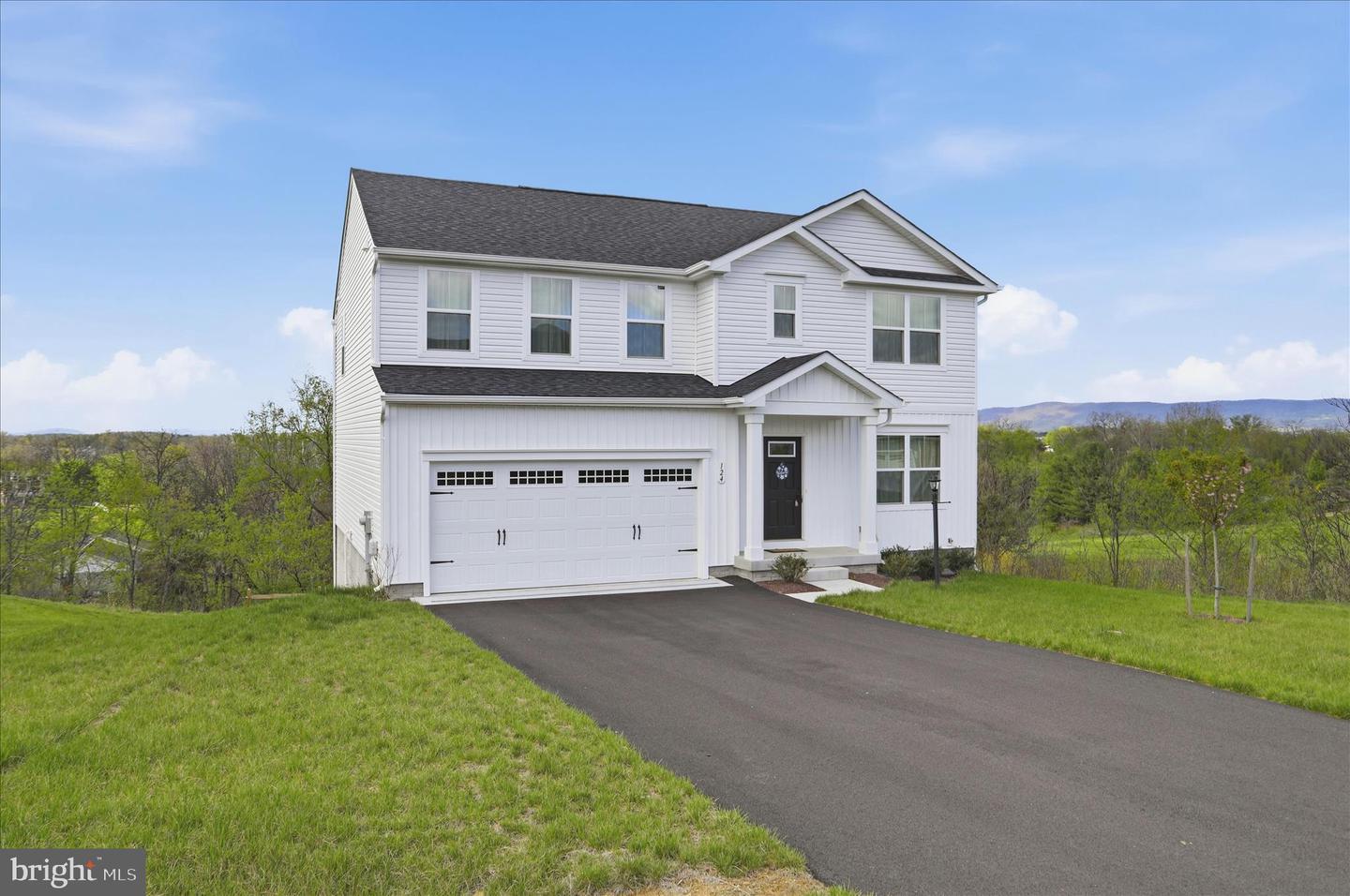 124 Peridot Dr Property Photo 3