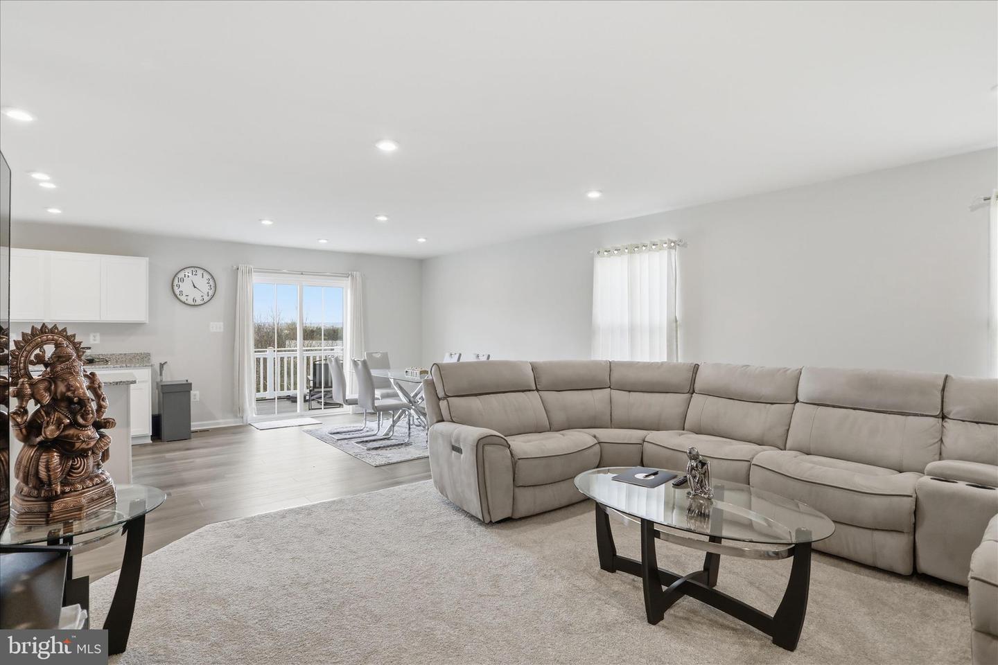 124 Peridot Dr Property Photo 8