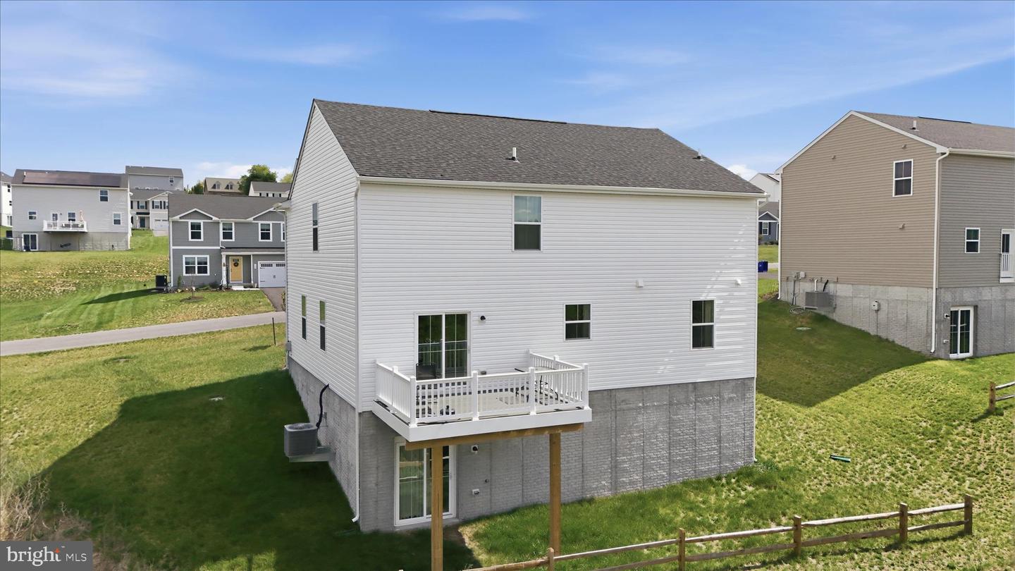 124 Peridot Dr Property Photo 40