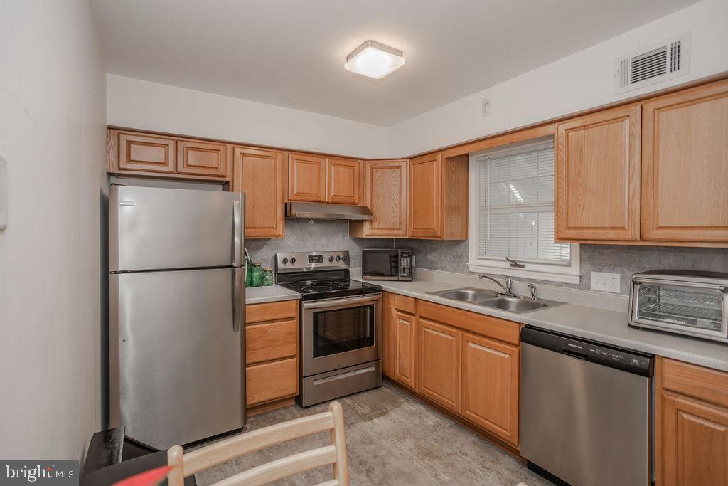 731 Highland Avenue Property Photo 10