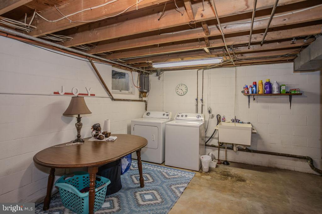 731 Highland Avenue Property Photo 37