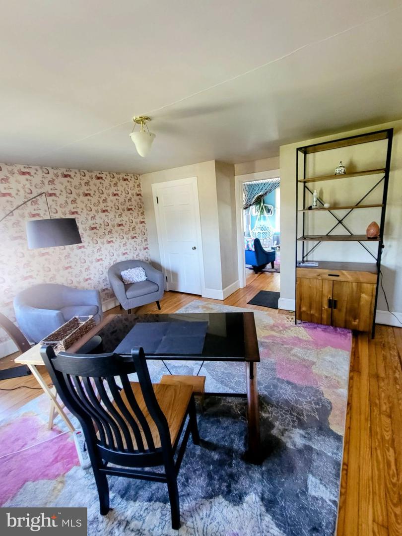835 W King St Property Photo 35